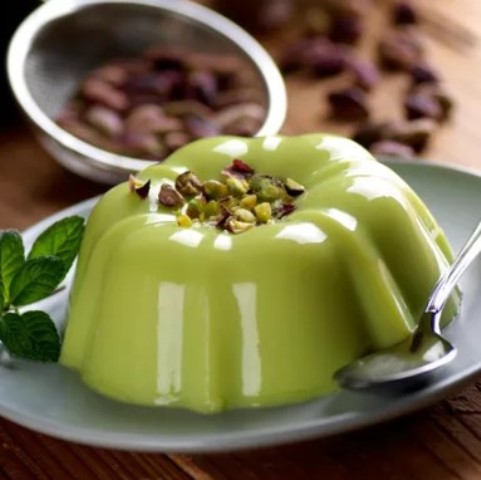 Ini resep puding unik, karena terbuat dari daun kelor. (Foto: Dok. Endeus TV)