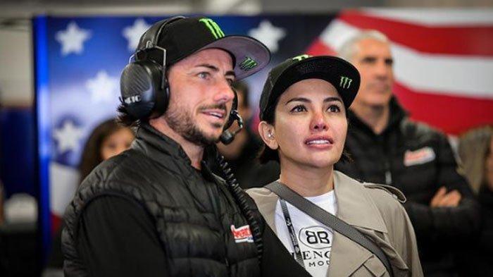 Eks Pembalap MotoGP, John Hopkins Beberkan Alasan Putus dari Nikita Mirzani