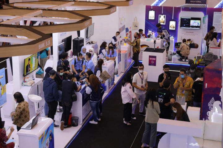 Mengunjungi Festival Ekonomi Keuangan Digital Indonesia 2022