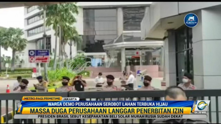 Serobot Lahan Terbuka Hijau, Perusahan Baja Digeruduk Massa