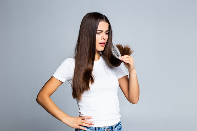 Ini tips agar rambut tidak bercabang. (Foto: Ilustrasi/Freepik.com)