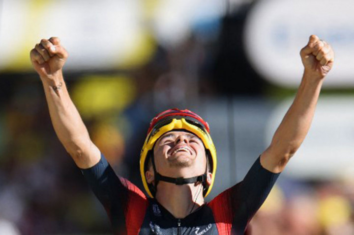 Pidcock Rebut Etape 12, Vingegaard Tetap Kaus Kuning