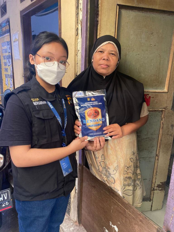 12.269 Warga Jakarta Dapat Rendang Kurban