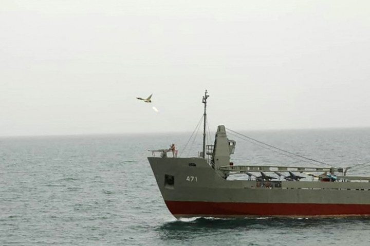 Iran Luncurkan Divisi Drone Angkatan Laut saat Biden Tur ke Timur Tengah