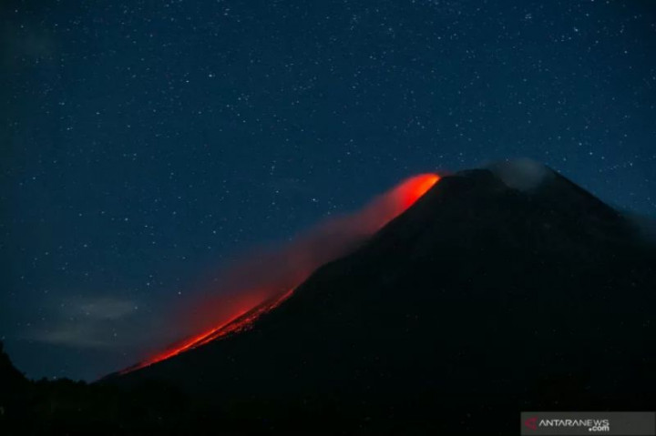 Merapi Luncurkan 43 Kali Guguran Lava selama Sepekan
