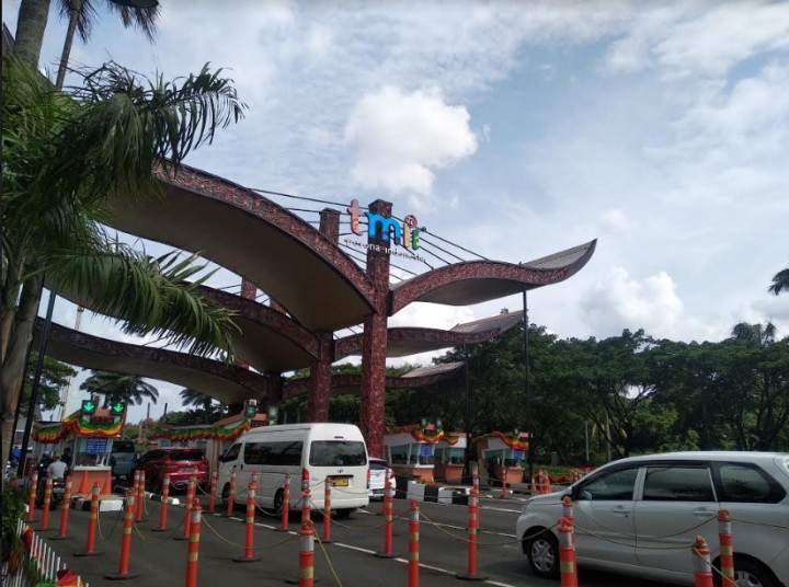 Mendagri Minta Kepala Daerah Renovasi Anjungan Daerahnya di TMII Mendagri Minta Kepala Daerah Renovasi Anjungan Daerahnya di TMII