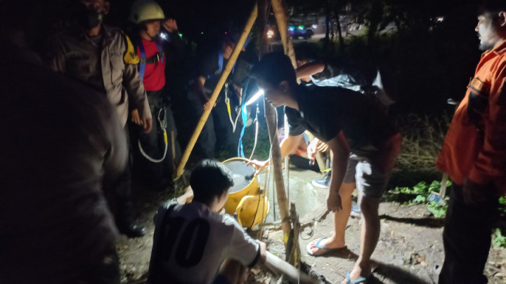 Ayah dan Anak yang Terjebur Sumur di Cirebon Meninggal