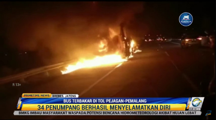 Bus Hangus Terbakar di Tol Pejagan-Pemalang