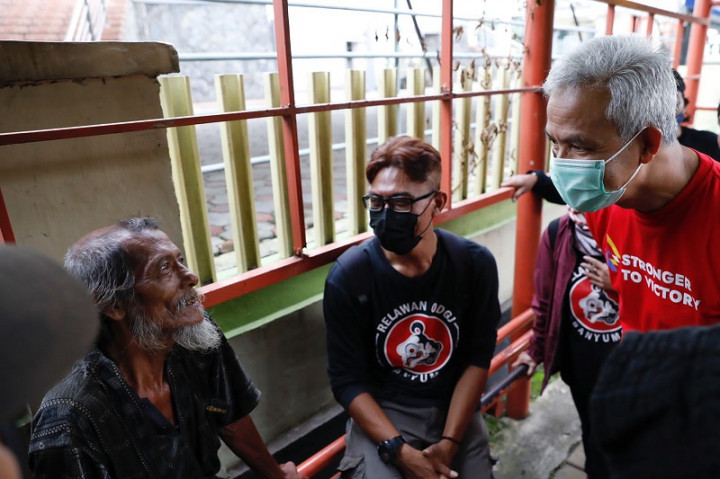 Luluh Dirayu, Ganjar Evakuasi ODGJ di Banyumas