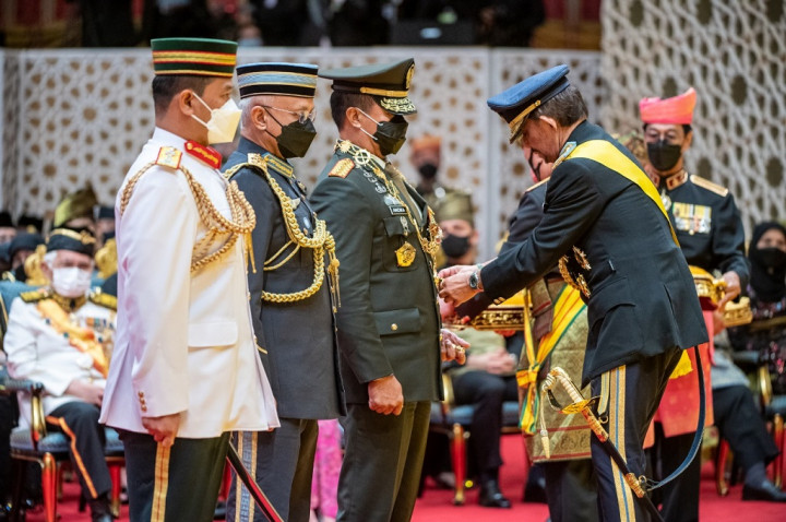 Sultan Brunei Berikan Bintang Penghargaan kepada Panglima TNI