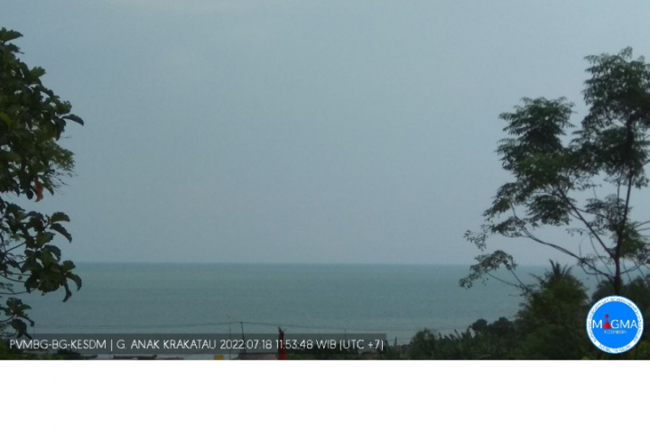 Gunung Anak Krakatau Terlarang Didekati Radius 5 KM