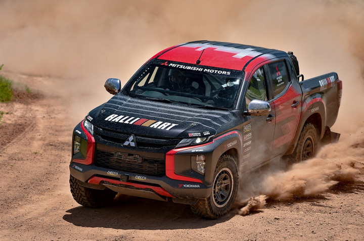 Totalitas Mitsubishi Triton Ralliart untuk AXCR