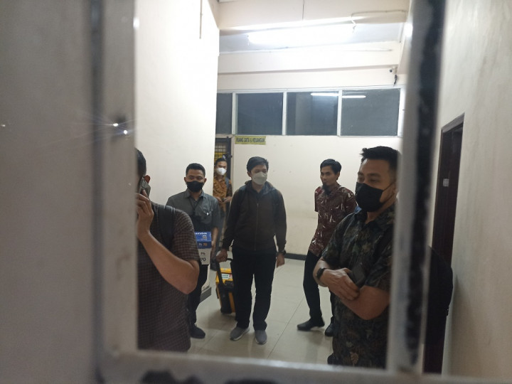 KPK Geledah Kantor PUTR Sulsel Terkait Kasus Nurdin Abdullah