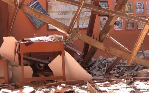 Sekolah Ambruk, Siswa di Ngawi Terpaksa Belajar di Musala