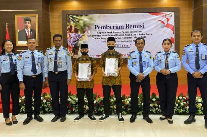 44 Narapidana Anak di Riau Dapat Remisi Hari Anak Nasional 44 Narapidana Anak di Riau Dapat Remisi Hari Anak Nasional