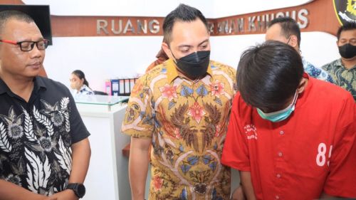 Tepergok Rekam Tetangga Mandi, Pria di Surabaya Dibui
