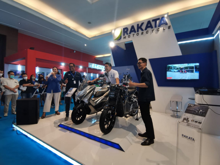 Rakata Tawarkan Mobil Listrik, Ada Sport & Skutik