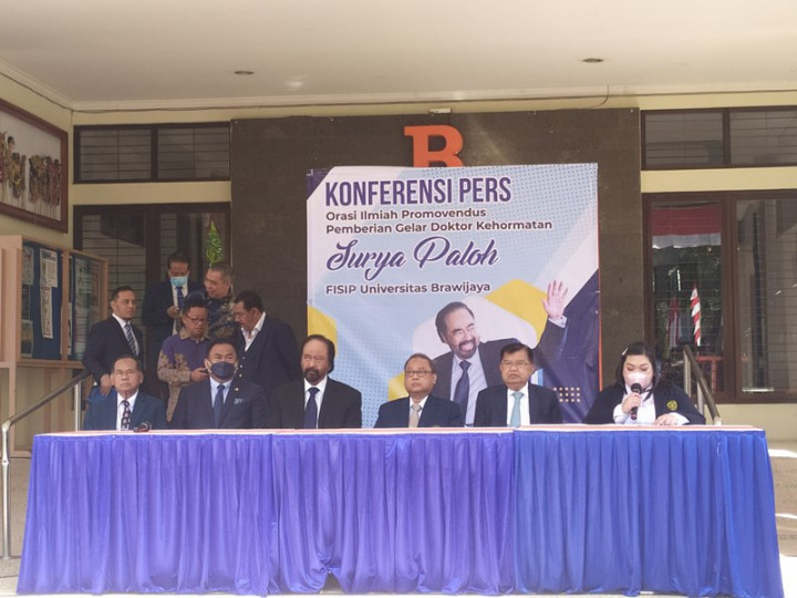 Dianugerahi Gelar Doktor HC, Surya Paloh: Sebuah Kehormatan