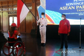 Menpora Kukuhkan Kontingen ASEAN Para Games 2022 di Solo