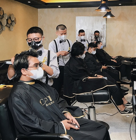 Captain Barbershop Semangati Pejuang Kanker dengan kampanyenya 