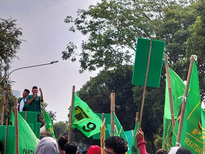 Elektabilitas Merosot, Ketum PPP Diminta Mundur