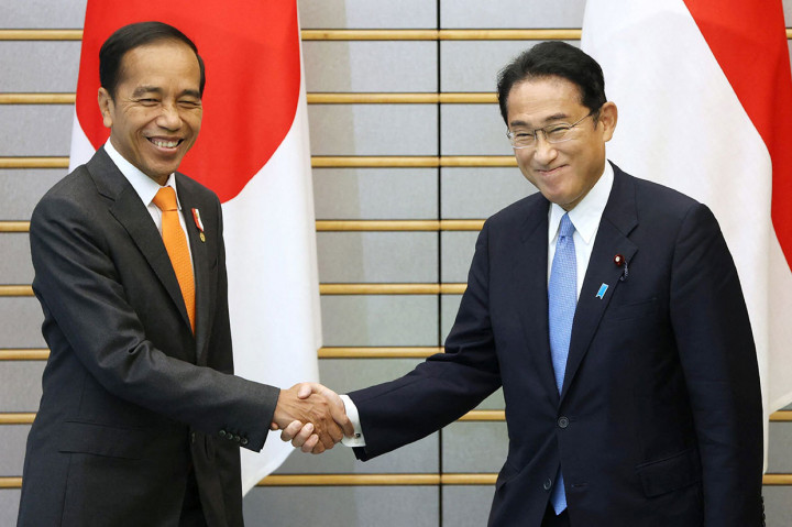 Jokowi Disambut Hangat PM Jepang