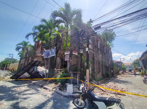 4 Orang Tewas Akibat Gempa Magnitudo 7,1 di Filipina