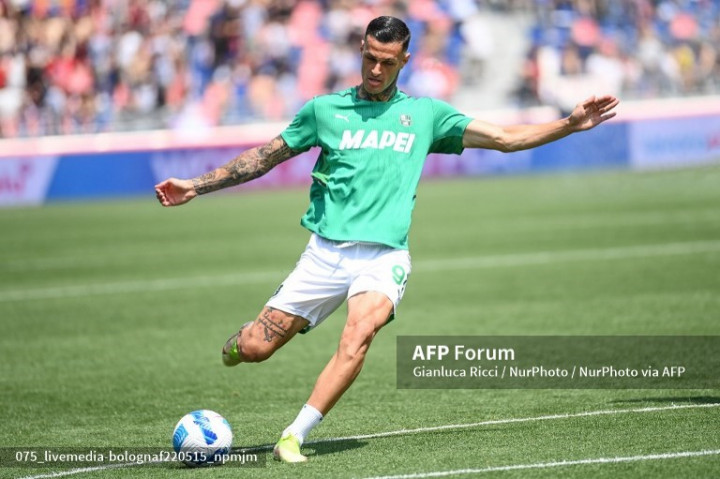 West Ham Dapatkan Bomber Timnas Italia