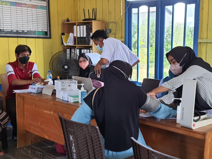 Dorong Pemulihan Ekonomi, Ribuan Warga Kabupaten Paser Divaksin