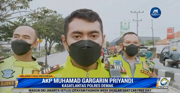 Kepadatan Kendaraan di Demak karena Pembongkaran Jembatan