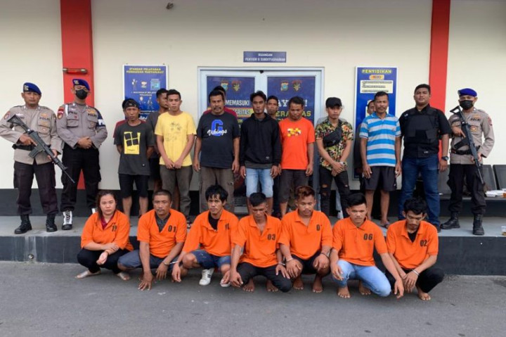 Polisi Bongkar 2 Jaringan Pengiriman TKI Ilegal dari Batam ke Malaysia Polisi Bongkar 2 Jaringan Pengiriman TKI Ilegal dari Batam ke Malaysia
