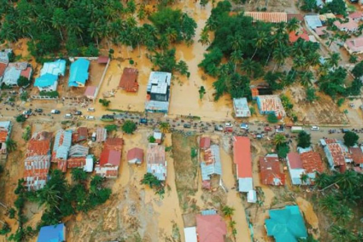 BNPB Pastikan Penanganan Darurat Banjir Bandang di Parigi Moutong Berjalan Efektif BNPB Pastikan Penanganan Darurat Banjir Bandang di Parigi Moutong Berjalan Efektif