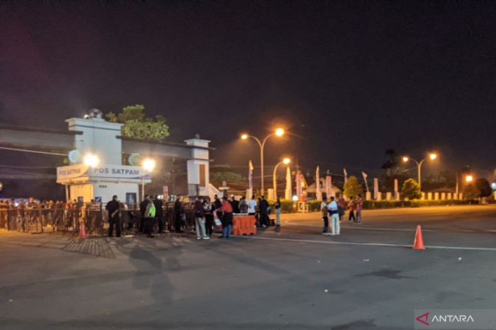 1.000 Suporter 'Kawal' Piala AFF U-16 Indonesia vs Filipina