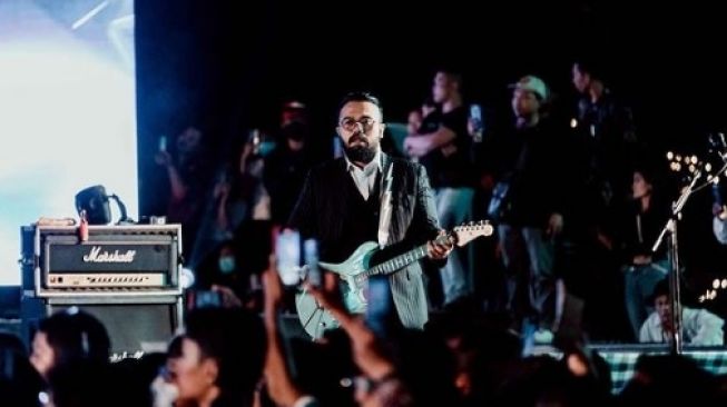 Orangtua Gitaris Tewas Kecelakaan, Dewa 19 Ajak Baladewa Kirimi Doa