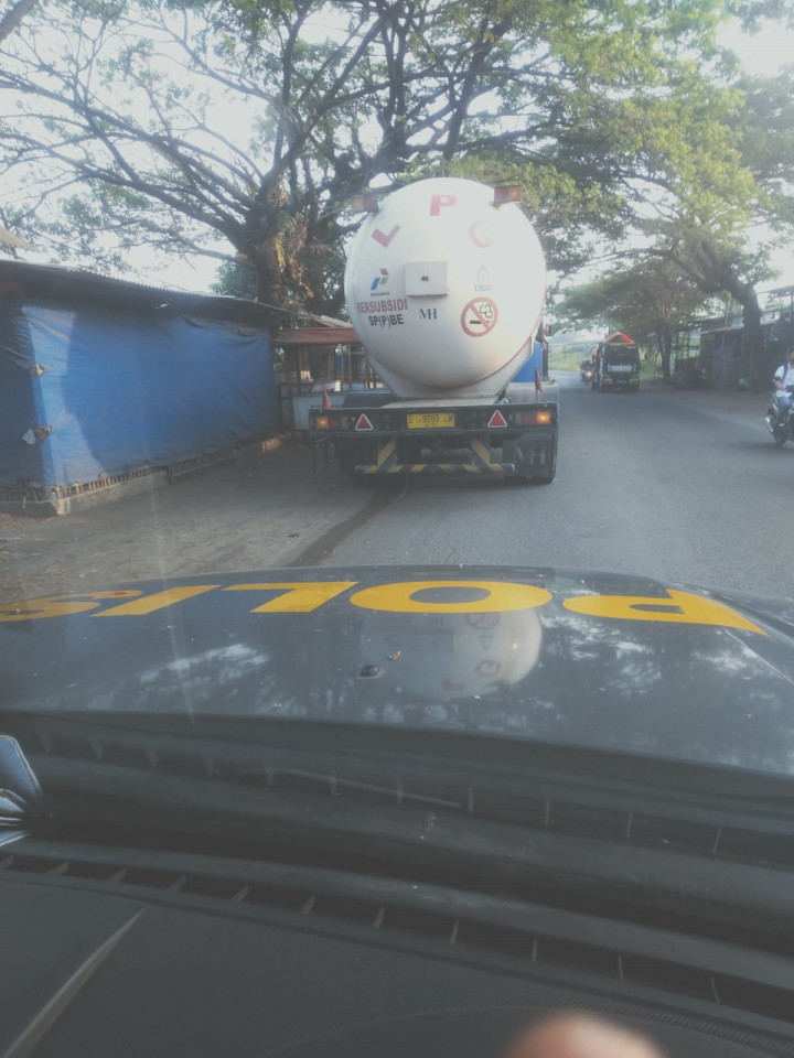 Motor Oleng, Mahasiswi di Cirebon Tewas Tergilas Truk Tangki Pertamina