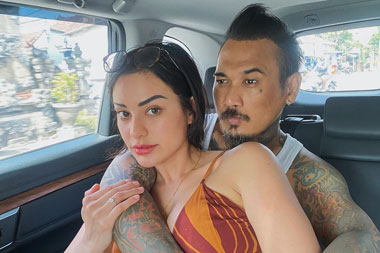 Kata-kata JRX untuk Sang Istri Usai Bebas dari Penjara