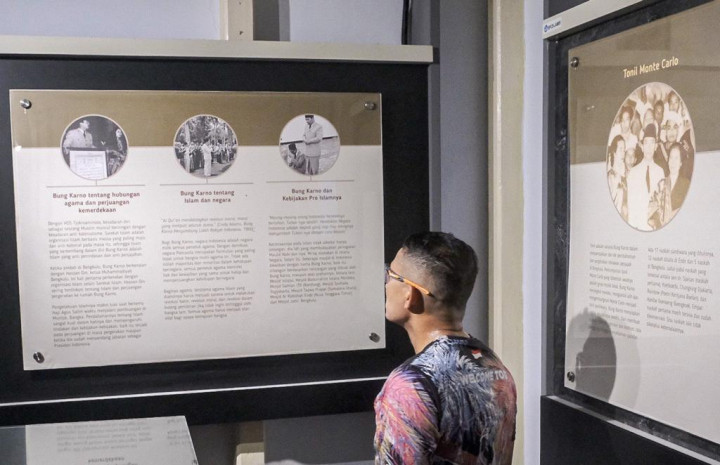 Ke Bengkulu, Menparekraf Sandiaga Cuci Muka di Sumur Rumah Pengasingan Bung Karno