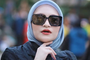 Alasan Nathalie Holscher Hapus Tato Ternyata karena Ditantang Sule