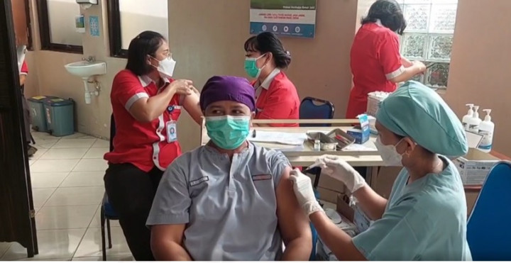 1.300 Nakes di Kudus Mulai Divaksin Booster Kedua