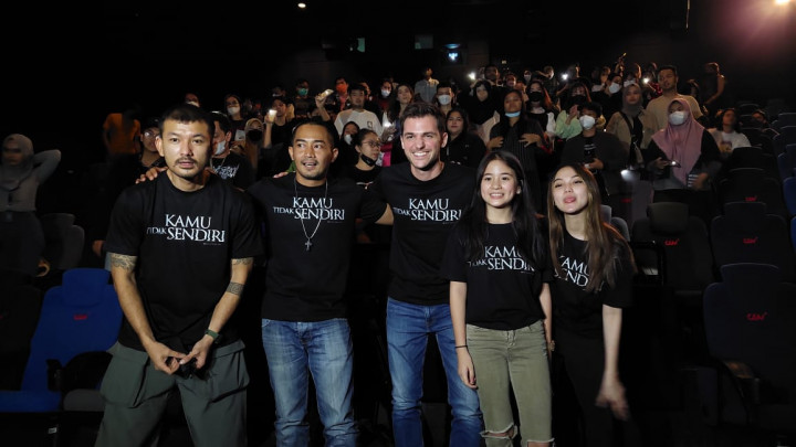 Rio Dewanto Lega Film Kamu Tidak Sendiri Segera Tayang