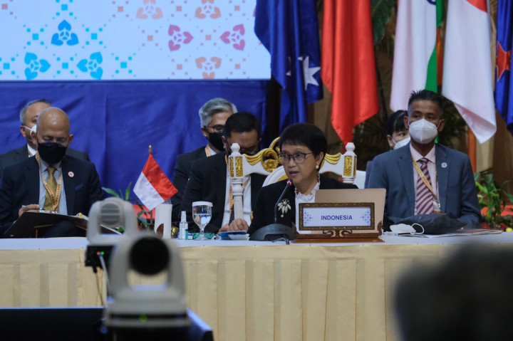 Menlu Retno: Ancaman Non-Tradisional Intai Dunia di Tengah Konflik