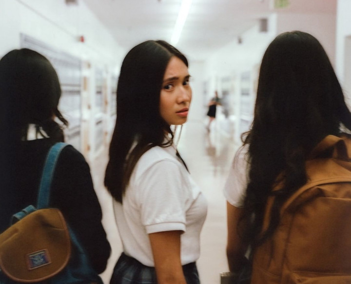 NIKI Kenang Masa Pertama Kali Jatuh Cinta di Lagu 