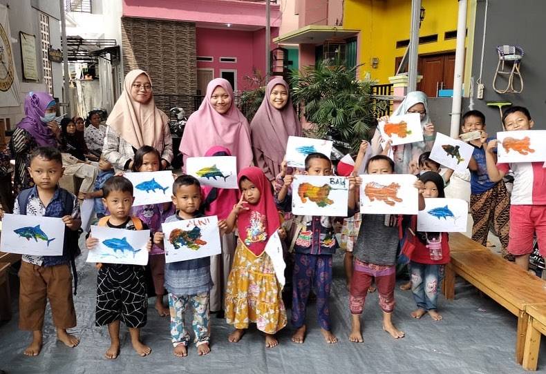 Dalam mencapai tujuannya untuk terus menebar kebaikan bagi anak-anak, Roemah Tawon memerlukan bantuan. Yuk, kita bantu melalui BenihBaik.com (Foto:Dok)