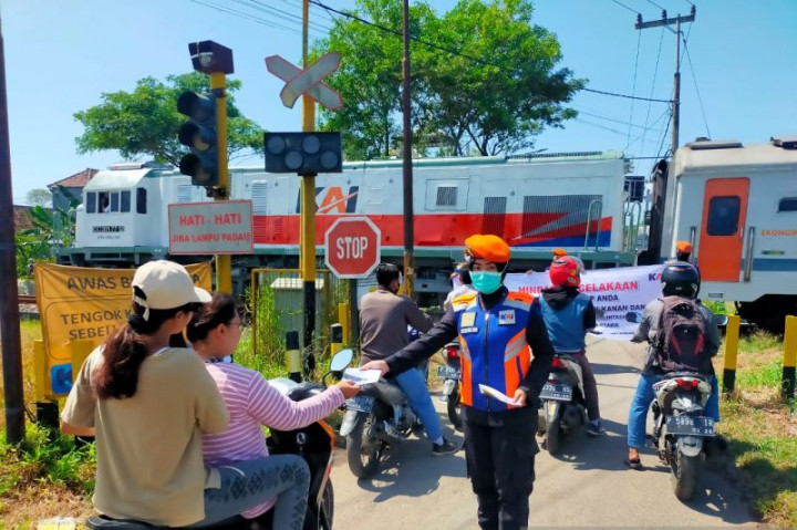 PT KAI Tutup 245 Titik Perlintasan Sebidang Jalur Padang-Pariaman