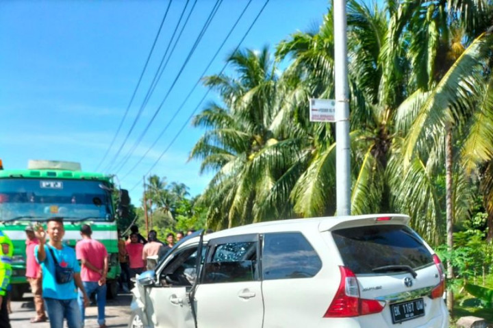Adu Banteng Minibus vs Truk di Pidie, 3 Orang Tewas
