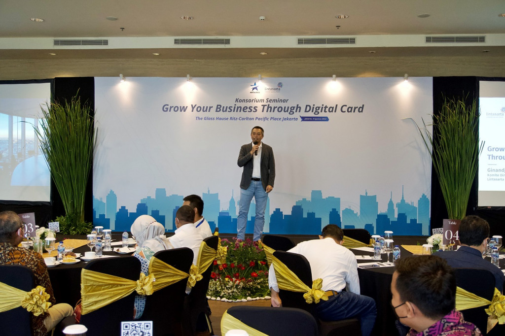 Lintasarta pada Panel Diskusi “Grow Your Business Through Digital Card” 2022