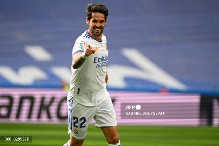 Resmi, Sevilla Datangkan Isco