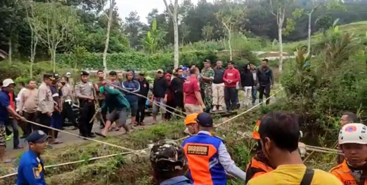 Polda Jabar dan Polres Ciamis Cari Penyebab Pikap Masuk Jurang Lewat Olah TKP