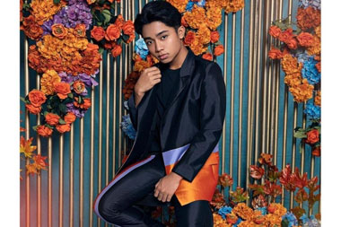 Tak Kuasa Menahan Tangis, Betrand Peto Ingin Menanggung Sakit Yang Dialami Orang Tuanya