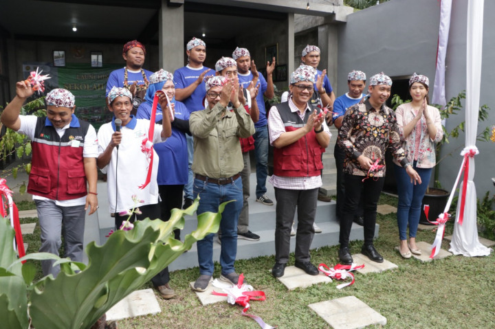 Tingkatkan Kesejahtreraan Petani Kawasan Raung-Ijen, Rektor Unej Resmikan Sekolah Kopi RAISA
